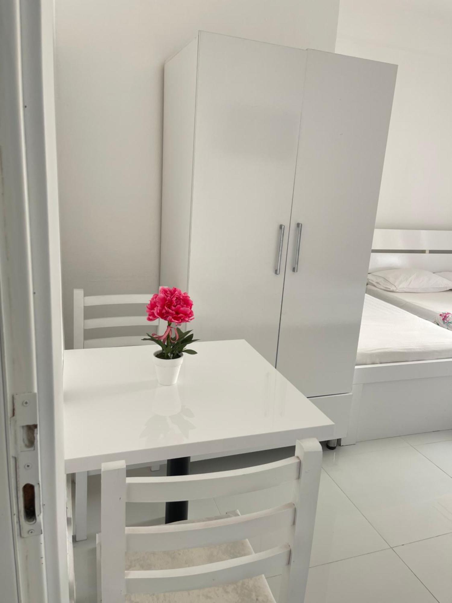 Rai Rooms Durrës Extérieur photo